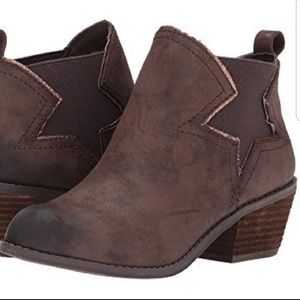 Not Rated Lillian size 8.5 BNIB